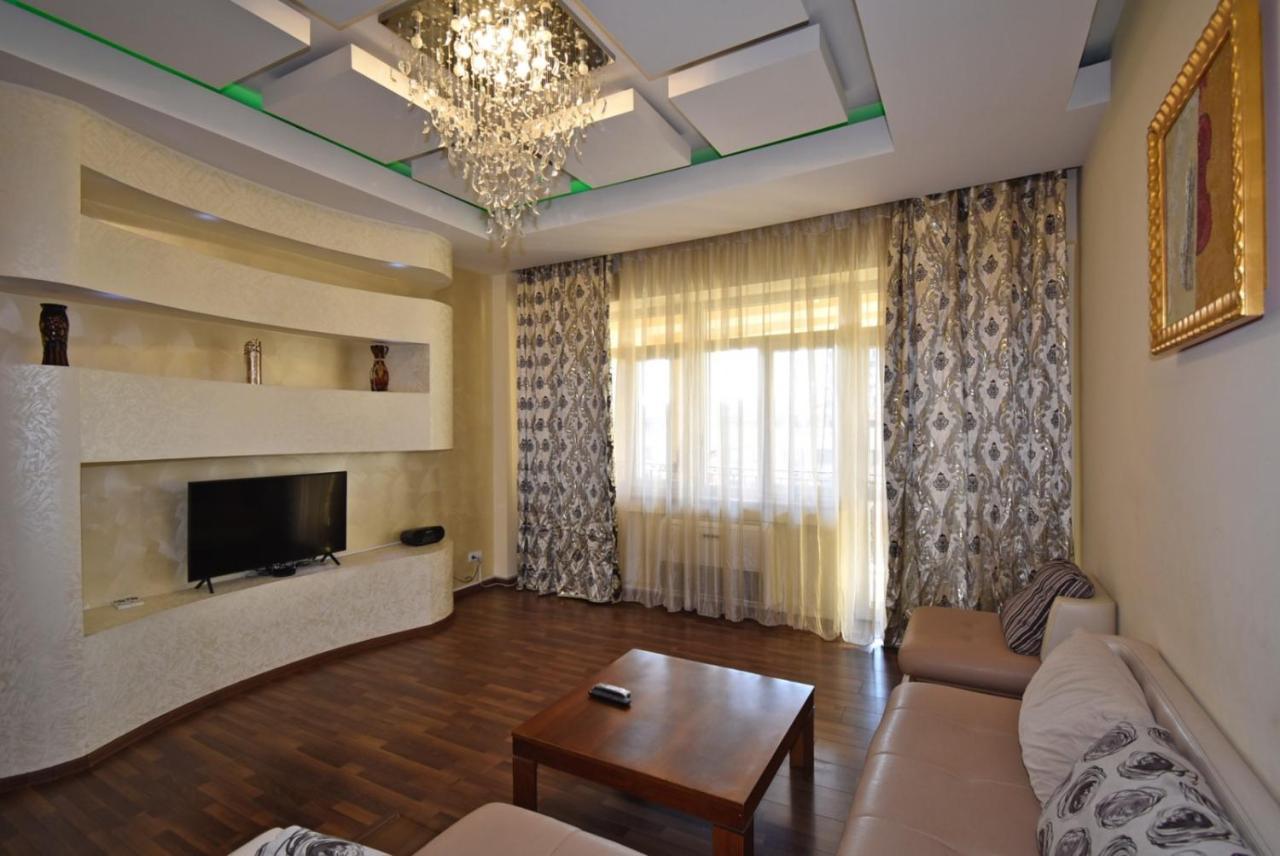 Northern Avenue, 2 Bedrooms Luxury Apartment Hh882 Yerevan Exterior photo